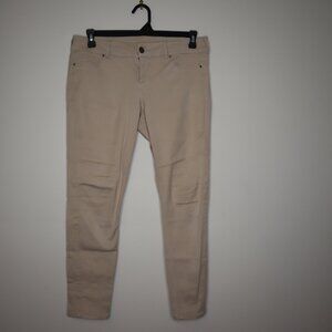 Maurices Khaki Jeggings, Size Large, Regular Length